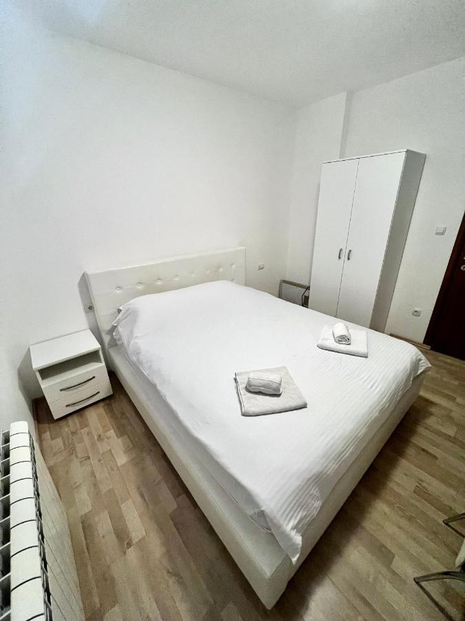 Apartments Family 蒂瓦特 外观 照片